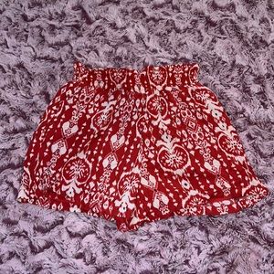 TARGET, knox rose, size small, red& cream patterned shorts